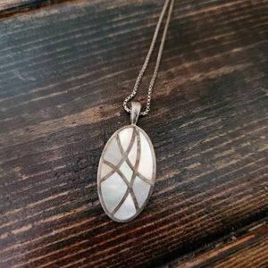Silver Oval Pendant Necklace